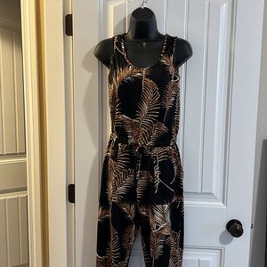 Tropical leaf print romper Nicole miller